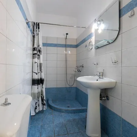 Ξενοδοχείο με διαμερίσματα Alicia Φάρσα