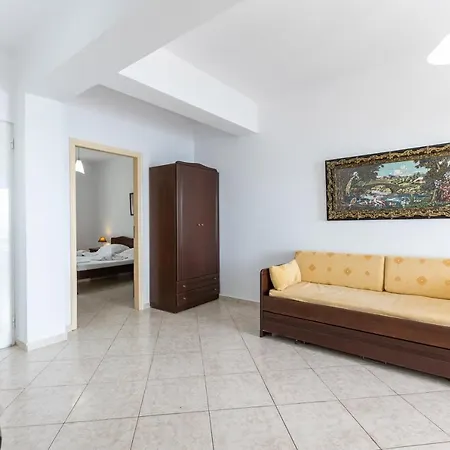 Ξενοδοχείο με διαμερίσματα Alicia 4*